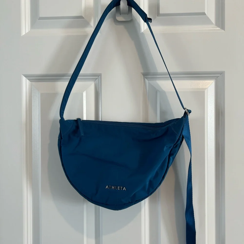 Athleta Teal Crossbody Bag - Picture 1 of 5
